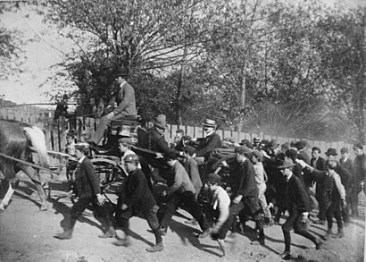 John Mitchell, President of the UMWA arriving in the coal town during Anthracite strike of 1902.jpg