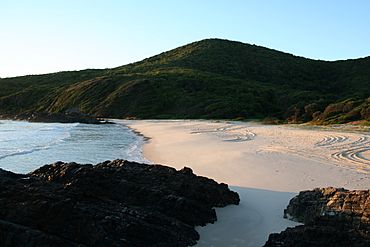 McBrides Beach - panoramio.jpg