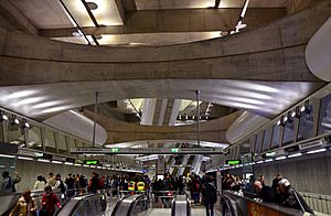 Metro 4, M4, Line 4 (Budapest Metro), Kálvin tér