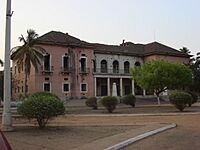 Presidential palace guinea bissau old12