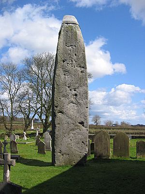 RudstonMonolith(StephenHorncastle)Apr2006