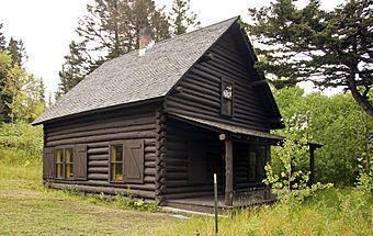 Saint Mary Ranger Station GNP1.jpg