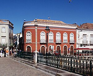 Tavira (Portugal) (33257275341) (cropped)