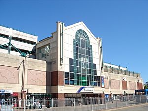 Crawley - County Mall (Friary Way Entrance)