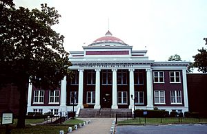 Crittenden County Courthouse in Marion