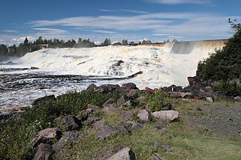 Rivière aux Rochers 1.jpg