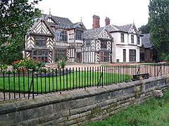 Wyhtenshawe Hall in 2005