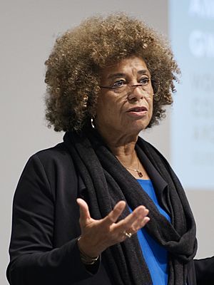 Angela Davis (15852241216) (cropped).jpg