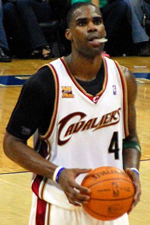 Antawn Jamison Cleveland Cavaliers vs Atlanta Hawks cropped