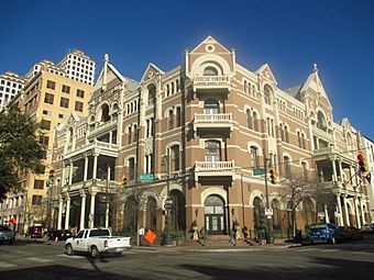 Driskill Hotel, Austin, TX, 2013 IMG 6496.jpg