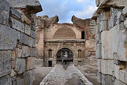 Istanbul Gate, Iznik, Turkey (37659560615)