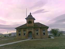 Old Fairfield Schoolhouse