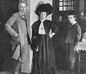 Richard-strauss-and-pauline-and-franz-1910