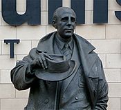 StanCullisStatue