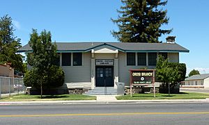 2009-0725-CA-Orosi-library