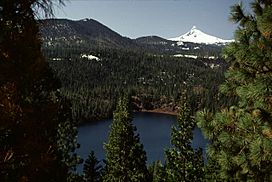 Blue Lake Crater LeeSiebert 081080.jpg