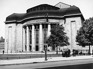 Bundesarchiv B 145 Bild-P015298, Berlin, Volksbühne