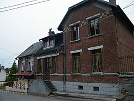 The town hall in Carnoy