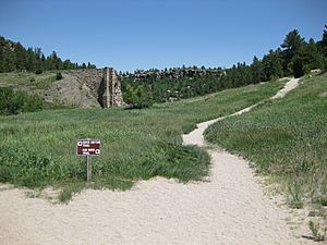 Castlewood Dam Trails