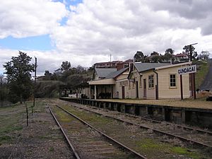 Gundagai railway station 2006