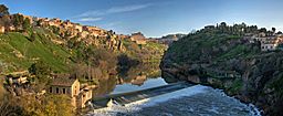 Tagus River Panorama - Toledo, Spain - Dec 2006.jpg