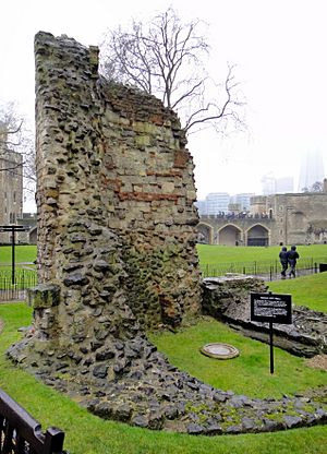 London tower wardrobe 08.03.2013 13-47-26