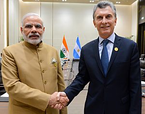 Macri with Modi 01