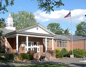 Maplewood Library jeh