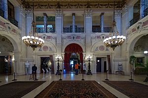 The Breakers interior 01