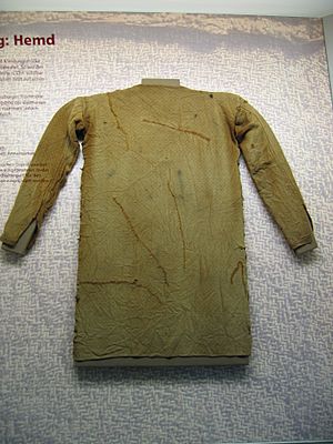 Thorsberg Tunic