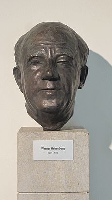 Werner Heisenberg bust