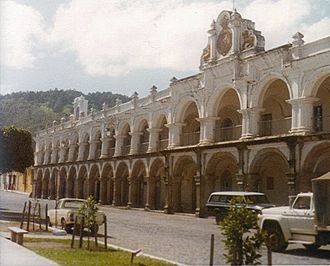 AntiguaSquareGovPalace79.jpg