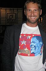 Josh lucas 2008 (cropped)