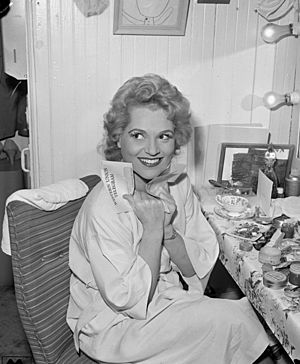 Judy Holliday