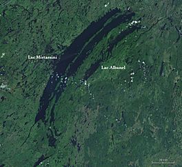 Lac Mistassini et Albanel.jpg