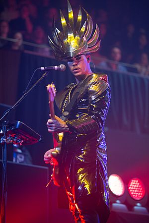 Luke Steele 2013-05-31.jpg