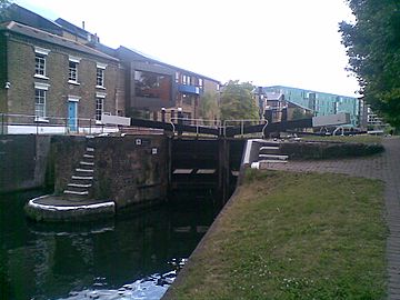 Mile End Lock.jpg