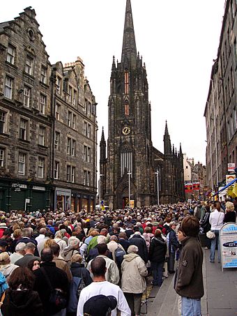 Edinburgh Royal Mile01.jpg