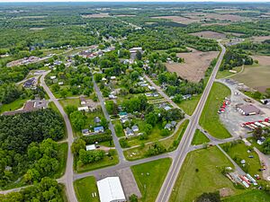 US-10 and US-12/Wis-27 junction near town