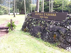 Kahana Valley Oahu.JPG