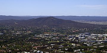 Mount Ainslie.jpg