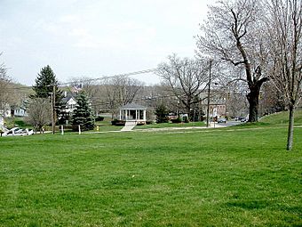 MunsonMemorialParkWatertownCT.jpg