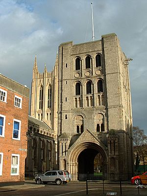 Norman Tower - geograph.org.uk - 286156