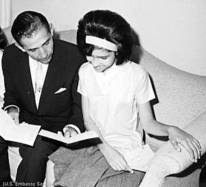 Raymond and Cynthia Telles reading