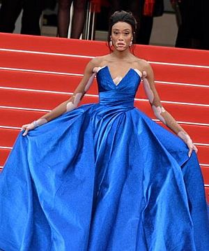 Winnie Harlow Cannes 2017